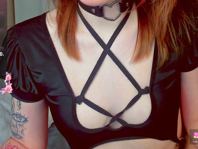 Marika-Degas's BongaCams show and profile