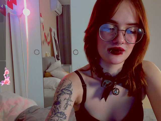 Marika-Degas's BongaCams show and profile