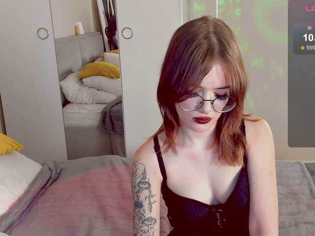 Marika-Degas's BongaCams show and profile