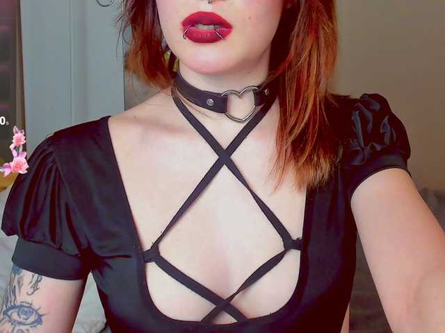 Marika-Degas's BongaCams show and profile