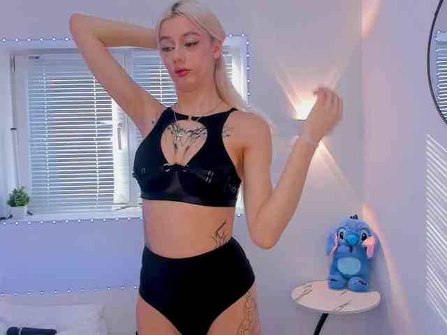 ElenaVelvet webcam