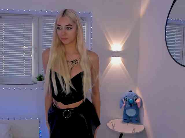 ElenaVelvet webcam
