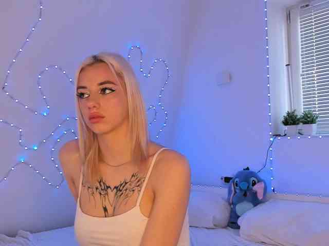 ElenaVelvet webcam