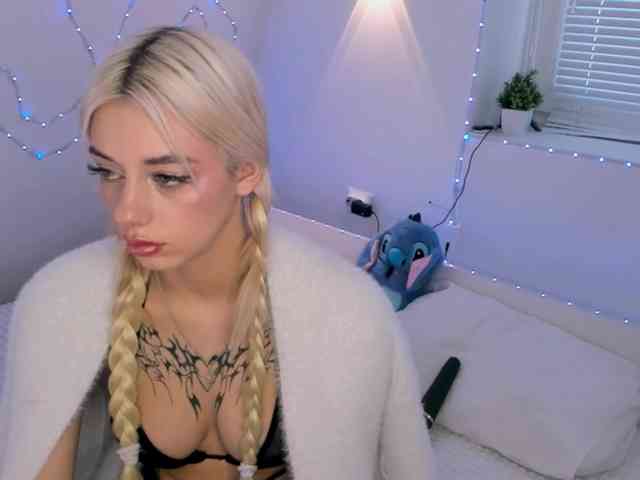 ElenaVelvet webcam