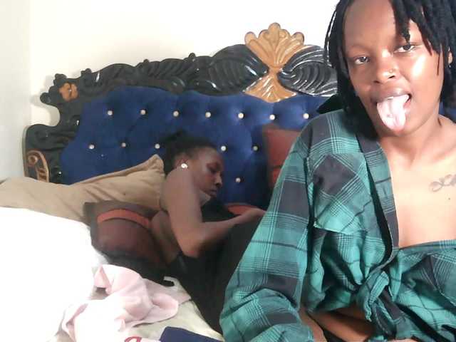 Wet-pussy55's BongaCams show and profile