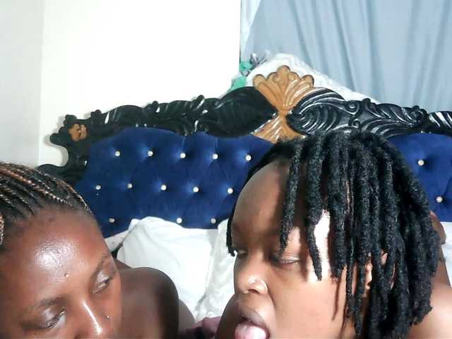 Wet-pussy55's BongaCams show and profile