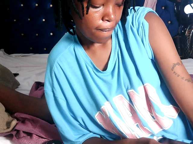 Wet-pussy55's BongaCams show and profile