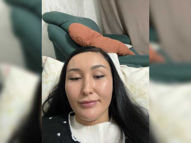 aika-light – webcam model profile photo