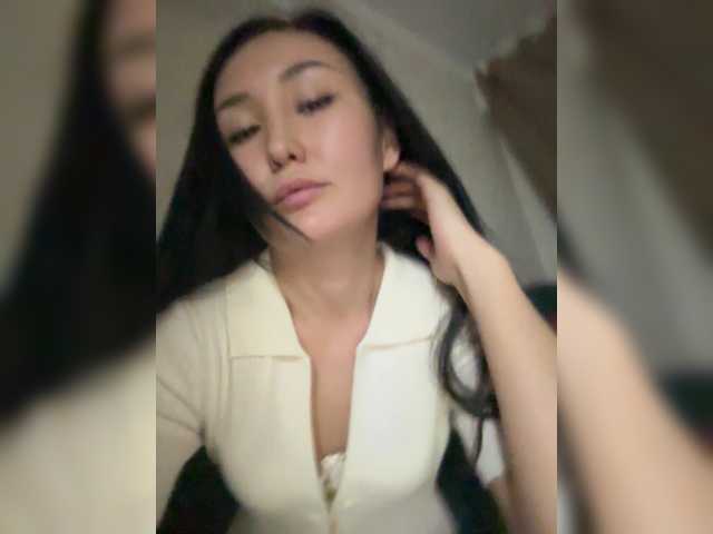 aika-light – webcam model profile photo