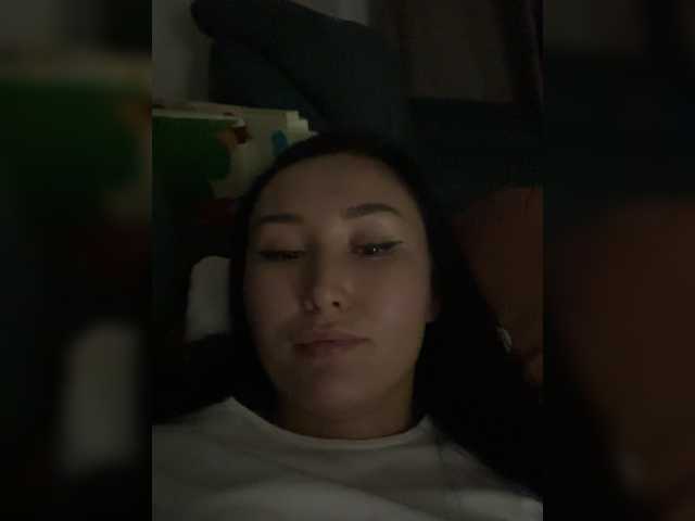 aika-light – webcam model profile photo