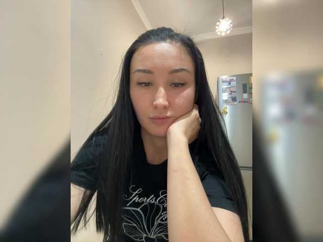 aika-light – webcam model profile photo