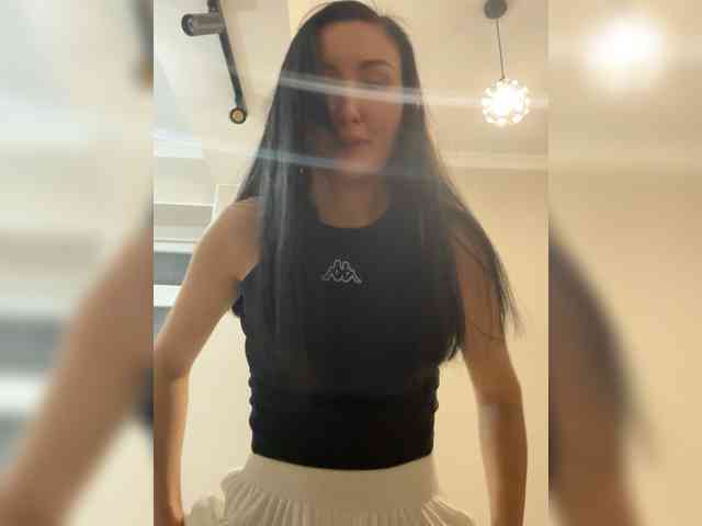 aika-light Live Webcam on BongaCams