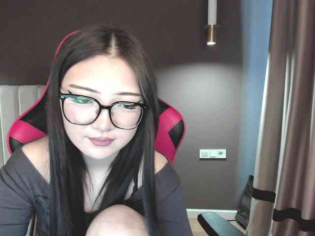 ErinaaaaMeow webcam