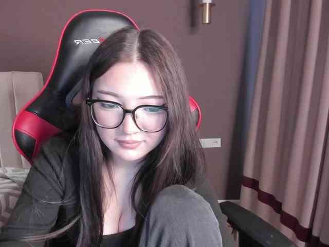 ErinaaaaMeow webcam
