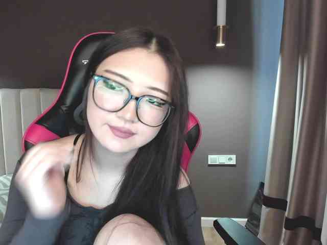 ErinaaaaMeow webcam