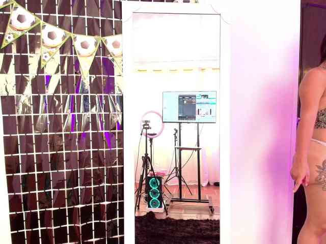 Emma-Sanz-- Emma-Sanz--