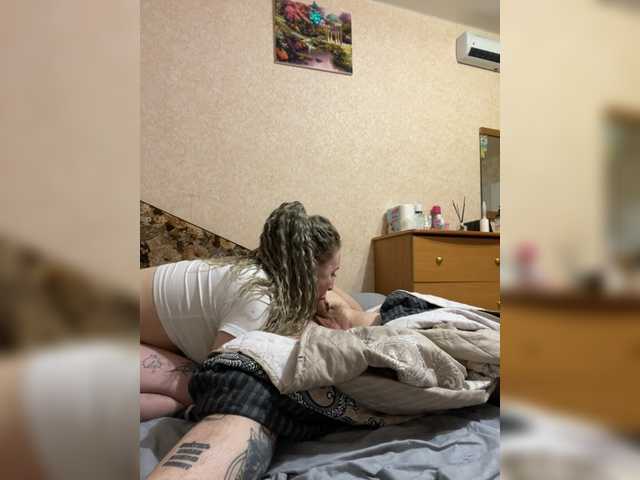 lovelyfam from BongaCams is Freechat