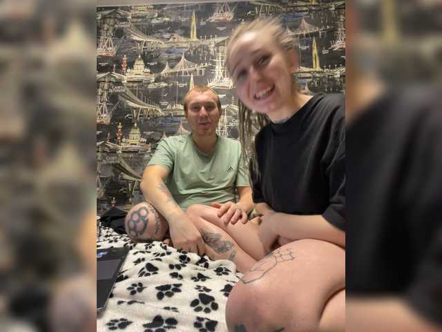 lovelyfam – webcam model profile photo