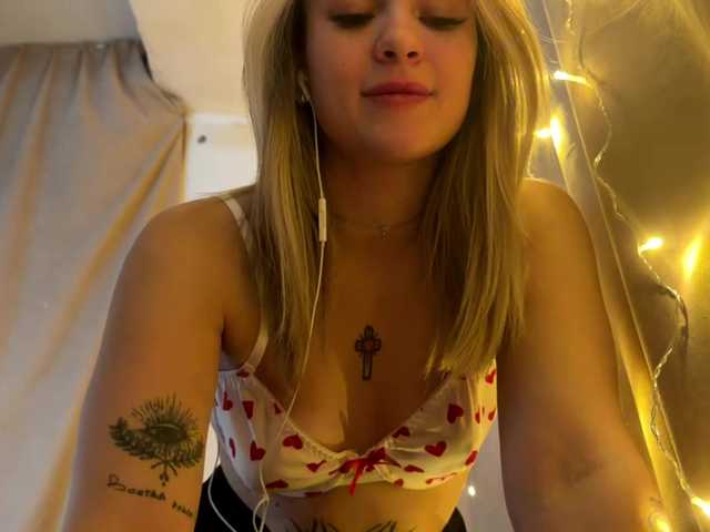 SachaRegelman's BongaCams show and profile