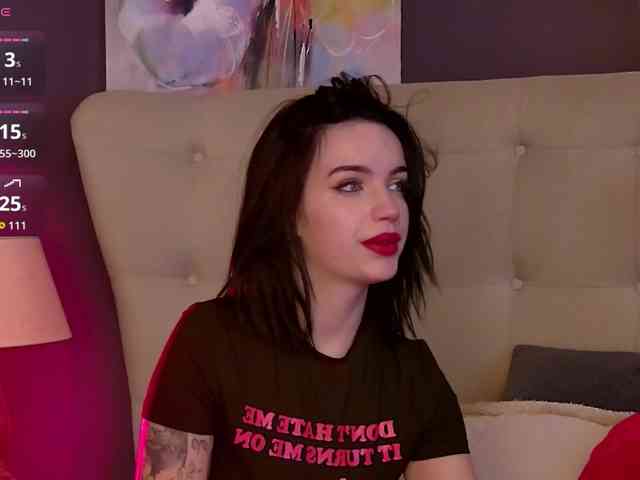 MeganFoxxxie webcam