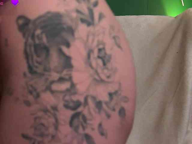 cam live sex MeganFoxxxie