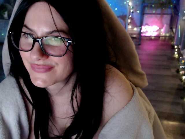 Bellastarrr84's BongaCams show and profile