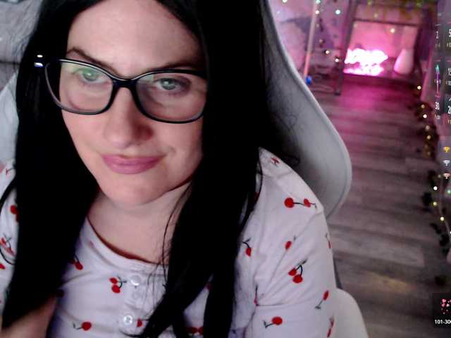 Bellastarrr84's BongaCams show and profile