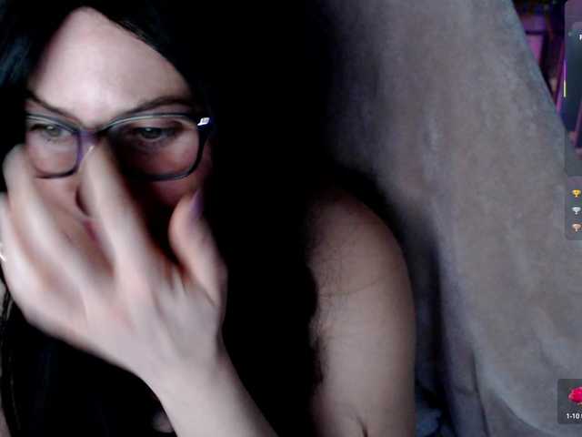 Bellastarrr84's BongaCams show and profile