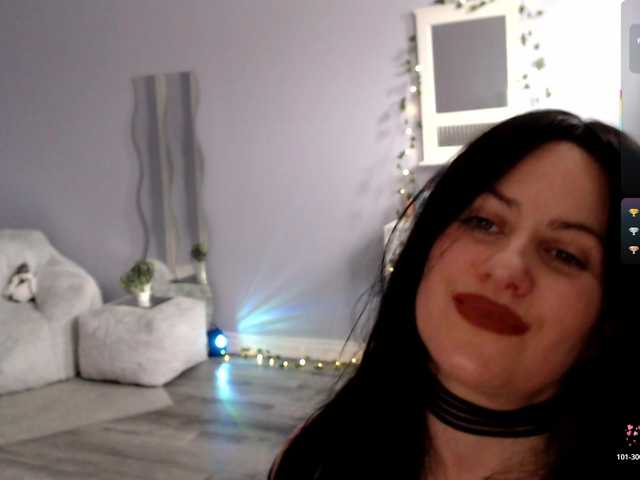 Bellastarrr84's BongaCams show and profile