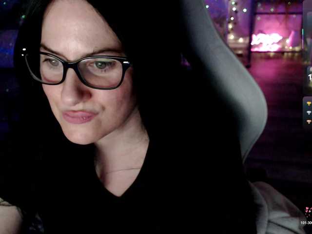 Bellastarrr84's BongaCams show and profile