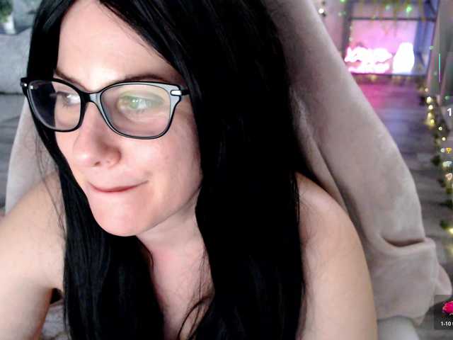 Bellastarrr84's BongaCams show and profile
