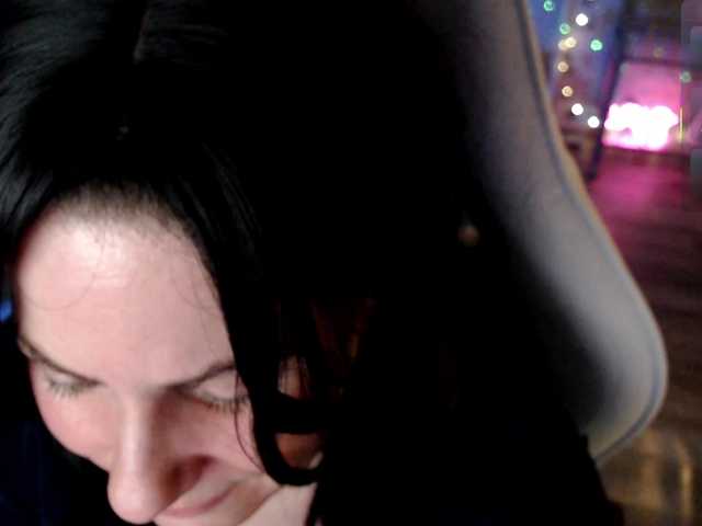 Bellastarrr84's BongaCams show and profile
