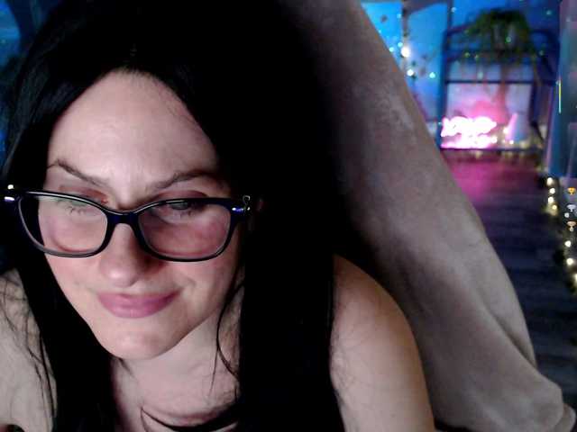 Bellastarrr84's BongaCams show and profile