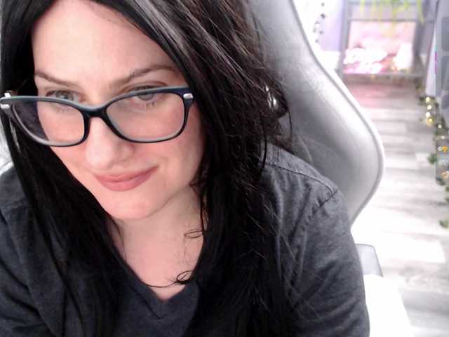 Bellastarrr84's BongaCams show and profile