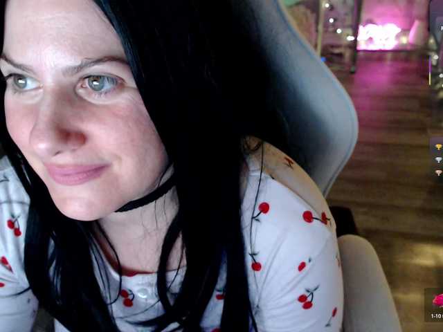 Bellastarrr84's BongaCams show and profile