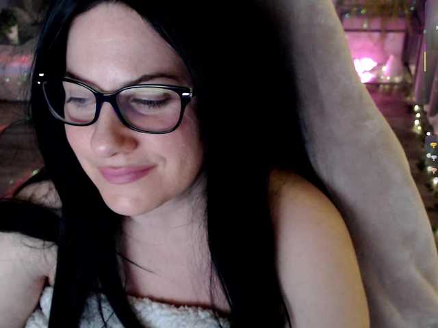 Bellastarrr84's BongaCams show and profile