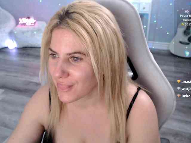 Bellastarrr84 webcam