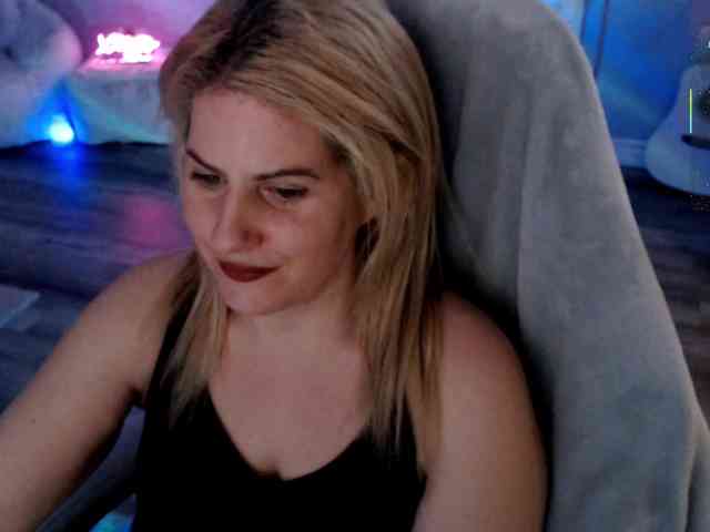 Bellastarrr84 webcam