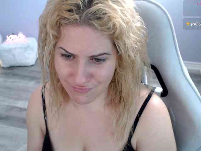 Bellastarrr84 webcam