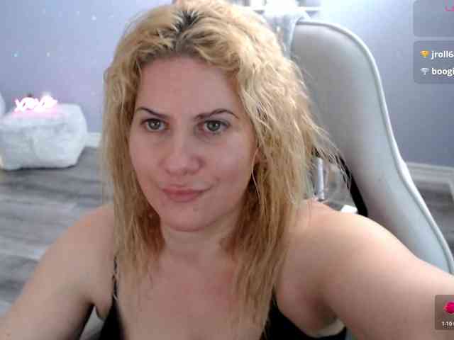 Bellastarrr84 webcam