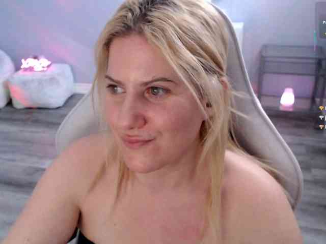 Bellastarrr84 webcam