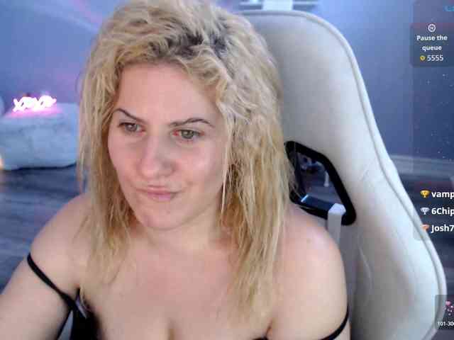 Bellastarrr84 webcam