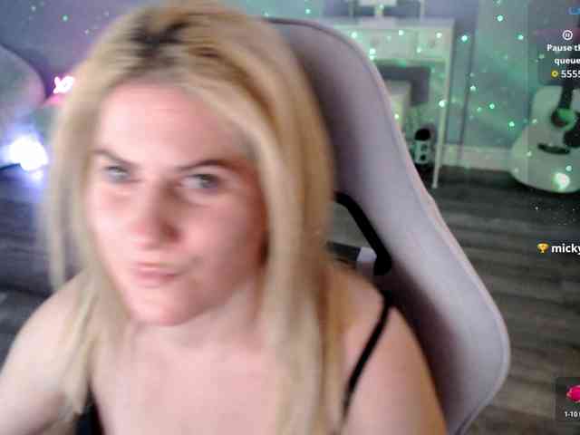 Bellastarrr84 webcam