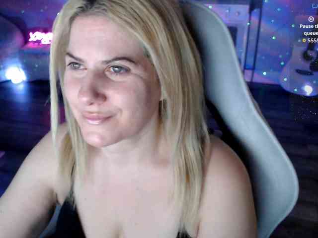 Bellastarrr84 webcam