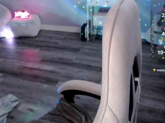 Bellastarrr84 webcam