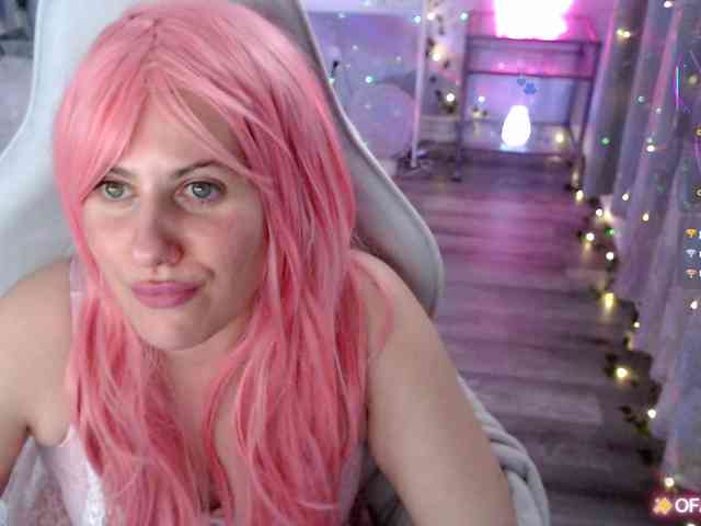 Bellastarrr84 webcam