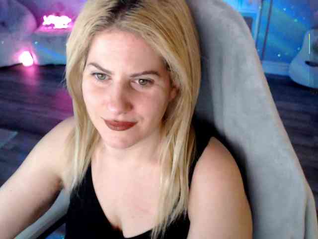 Bellastarrr84 webcam