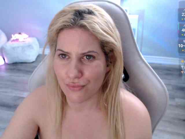 Bellastarrr84 webcam