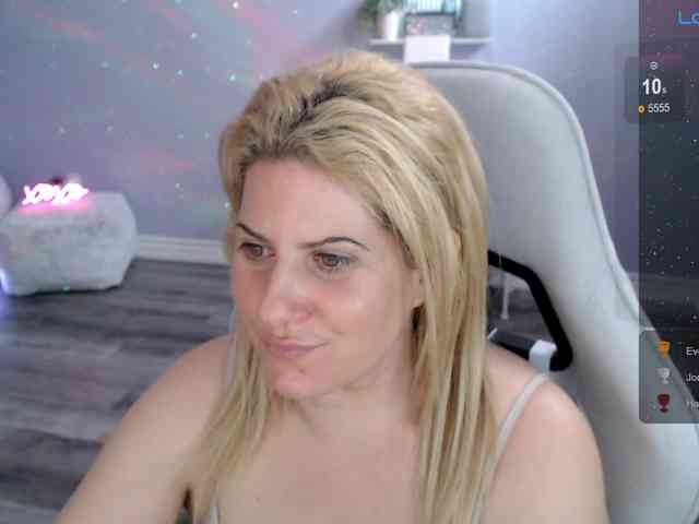 Bellastarrr84 webcam