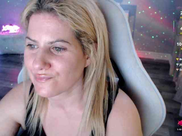 Bellastarrr84 webcam